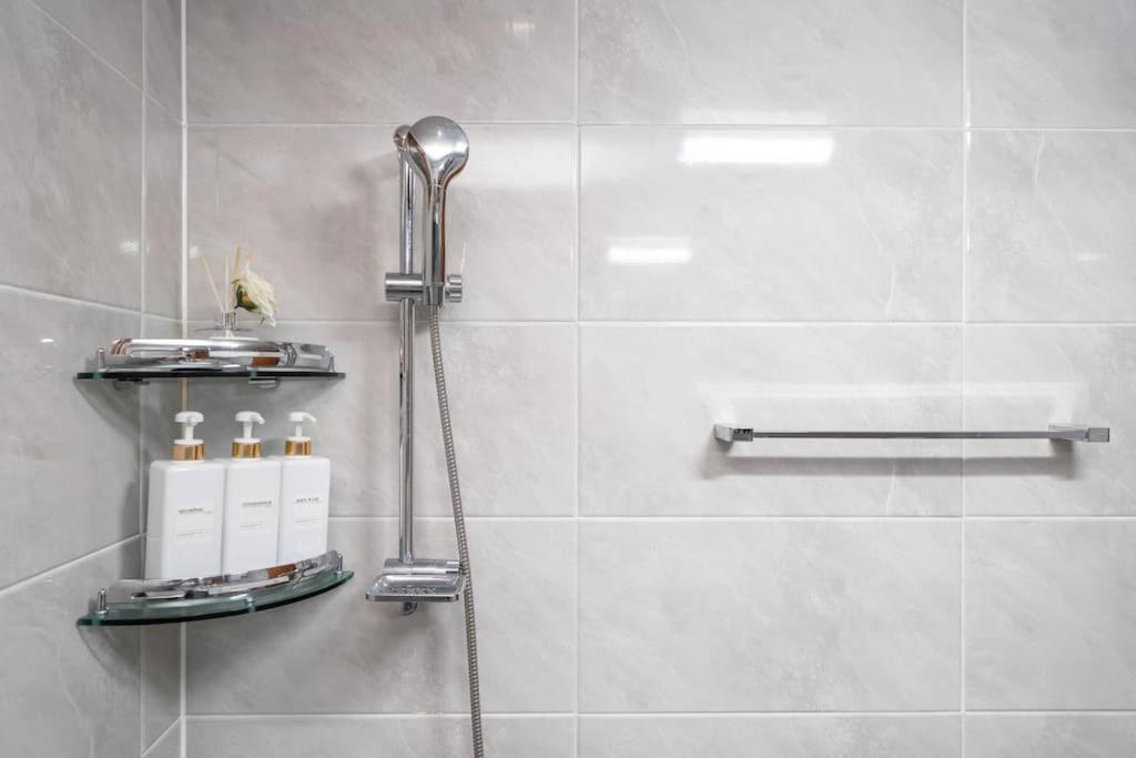 Max 14 - Game 4bdr 2toilet Dryer * Seoul